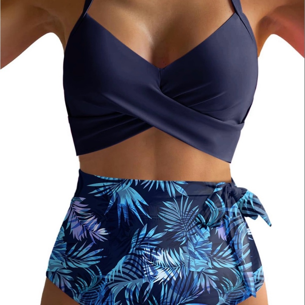 Women’s bathing suit bikini two piece navy NWT